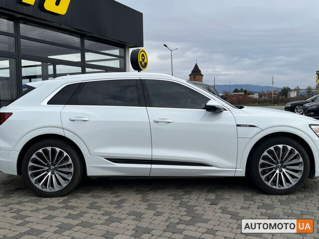Белый Ауди E-Tron, объемом двигателя 95 л и пробегом 52 тыс. км за 33999 $, фото 7 на Automoto.ua