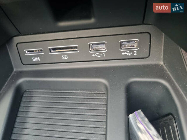 Білий Ауді E-Tron, об'ємом двигуна 0 л та пробігом 184 тис. км за 34500 $, фото 53 на Automoto.ua