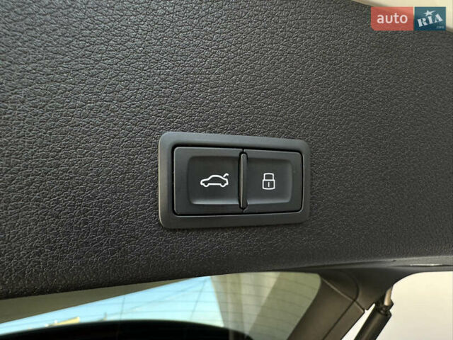 Белый Ауди E-Tron, объемом двигателя 0 л и пробегом 84 тыс. км за 29500 $, фото 25 на Automoto.ua