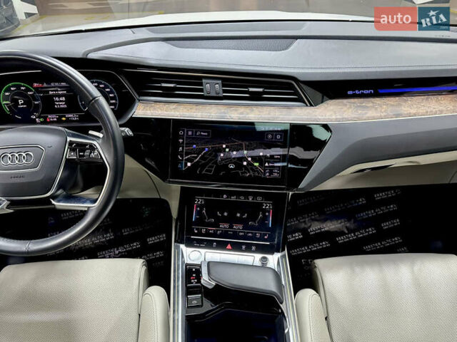 Білий Ауді E-Tron, об'ємом двигуна 0 л та пробігом 36 тис. км за 35000 $, фото 46 на Automoto.ua