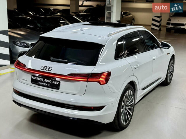 Білий Ауді E-Tron, об'ємом двигуна 0 л та пробігом 36 тис. км за 35000 $, фото 18 на Automoto.ua