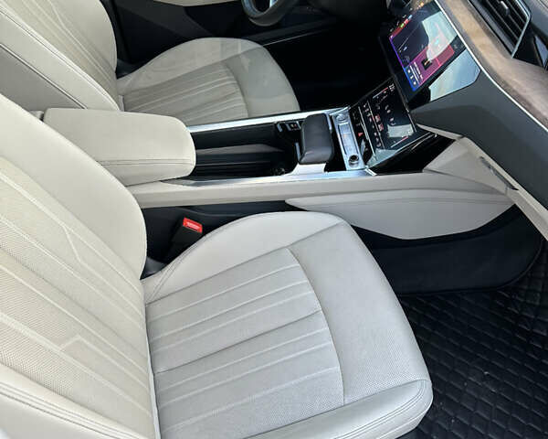 Ауди E-Tron 2019 в Львове на Automoto.ua Белый Ауди E-Tron, объемом двигателя 0 л и пробегом 72 тыс. км за 33000 $, фото 30 на Automoto.ua