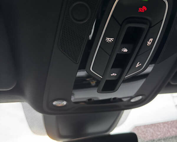 Белый Ауди E-Tron, объемом двигателя 0 л и пробегом 150 тыс. км за 32000 $, фото 13 на Automoto.ua