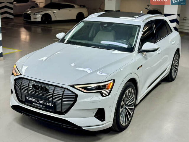 Білий Ауді E-Tron, об'ємом двигуна 0 л та пробігом 36 тис. км за 35000 $, фото 12 на Automoto.ua