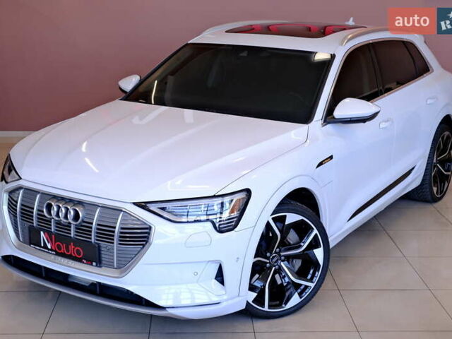 Белый Ауди E-Tron, объемом двигателя 0 л и пробегом 46 тыс. км за 31900 $, фото 14 на Automoto.ua