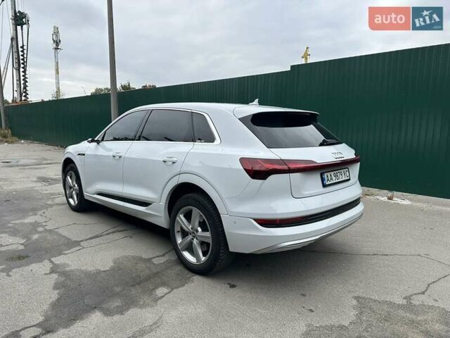 Белый Ауди E-Tron, объемом двигателя 0 л и пробегом 116 тыс. км за 27900 $, фото 11 на Automoto.ua