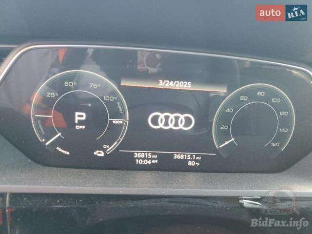 Белый Ауди E-Tron, объемом двигателя 0 л и пробегом 50 тыс. км за 19900 $, фото 8 на Automoto.ua