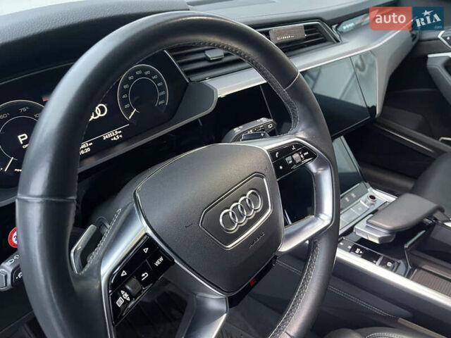 Білий Ауді E-Tron, об'ємом двигуна 0 л та пробігом 83 тис. км за 35000 $, фото 20 на Automoto.ua