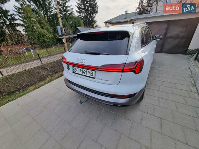 Білий Ауді E-Tron, об'ємом двигуна 0 л та пробігом 184 тис. км за 34500 $, фото 7 на Automoto.ua