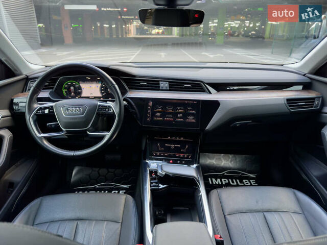 Белый Ауди E-Tron, объемом двигателя 0 л и пробегом 42 тыс. км за 33700 $, фото 13 на Automoto.ua