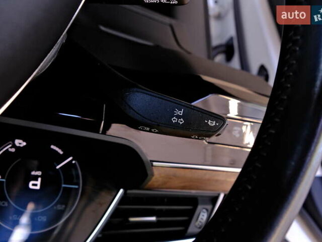 Белый Ауди E-Tron, объемом двигателя 0 л и пробегом 46 тыс. км за 31900 $, фото 38 на Automoto.ua