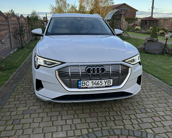 Ауди E-Tron 2019 в Львове на Automoto.ua Белый Ауди E-Tron, объемом двигателя 0 л и пробегом 72 тыс. км за 33000 $, фото 8 на Automoto.ua