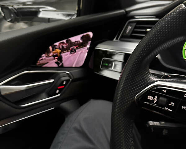 Белый Ауди E-Tron, объемом двигателя 0 л и пробегом 150 тыс. км за 32000 $, фото 10 на Automoto.ua