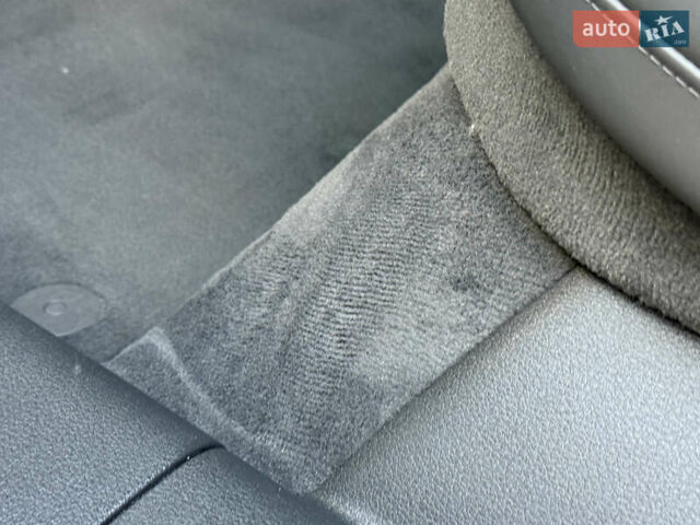 Белый Ауди E-Tron, объемом двигателя 0 л и пробегом 198 тыс. км за 27800 $, фото 38 на Automoto.ua