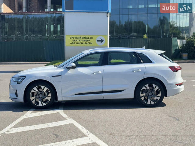 Белый Ауди E-Tron, объемом двигателя 0 л и пробегом 54 тыс. км за 31900 $, фото 6 на Automoto.ua