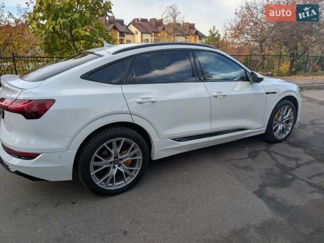 Ауді E-Tron 2020 у Чернівцях на Automoto.ua Білий Ауді E-Tron, об'ємом двигуна 0 л та пробігом 291 тис. км за 27600 $, фото 9 на Automoto.ua