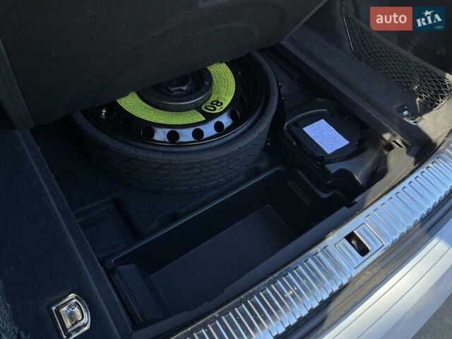 Белый Ауди E-Tron, объемом двигателя 0 л и пробегом 16 тыс. км за 46990 $, фото 60 на Automoto.ua