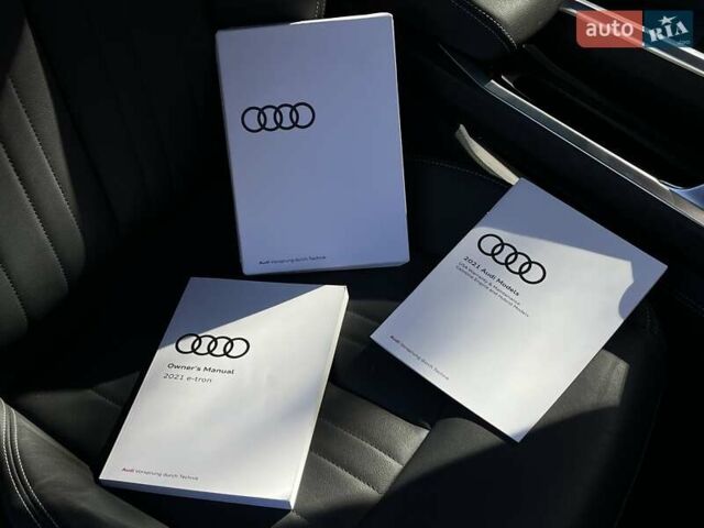 Белый Ауди E-Tron, объемом двигателя 0 л и пробегом 16 тыс. км за 46990 $, фото 49 на Automoto.ua