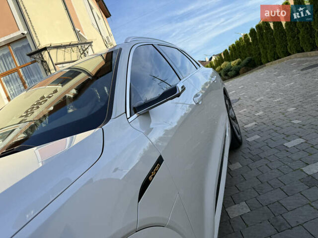 Ауди E-Tron 2020 в Дрогобыче на Automoto.ua Белый Ауди E-Tron, объемом двигателя 0 л и пробегом 156 тыс. км за 29900 $, фото 25 на Automoto.ua
