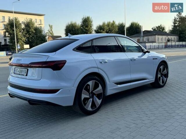 Белый Ауди E-Tron, объемом двигателя 0 л и пробегом 56 тыс. км за 45500 $, фото 4 на Automoto.ua