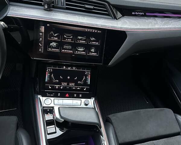 Білий Ауді E-Tron, об'ємом двигуна 0 л та пробігом 41 тис. км за 37500 $, фото 20 на Automoto.ua