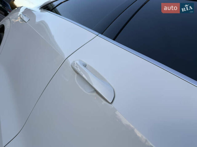 Ауді E-Tron 2020 у Львові на Automoto.ua Білий Ауді E-Tron, об'ємом двигуна 0 л та пробігом 156 тис. км за 29500 $, фото 15 на Automoto.ua