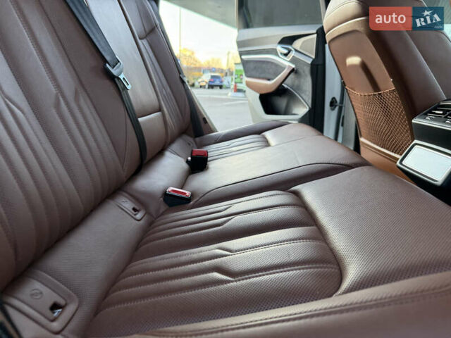 Ауді E-Tron 2020 у Львові на Automoto.ua Білий Ауді E-Tron, об'ємом двигуна 0 л та пробігом 156 тис. км за 29500 $, фото 72 на Automoto.ua