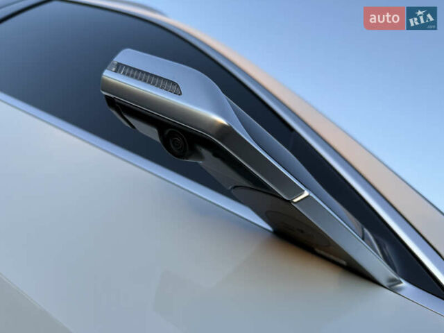 Ауді E-Tron 2020 у Львові на Automoto.ua Білий Ауді E-Tron, об'ємом двигуна 0 л та пробігом 156 тис. км за 29500 $, фото 16 на Automoto.ua