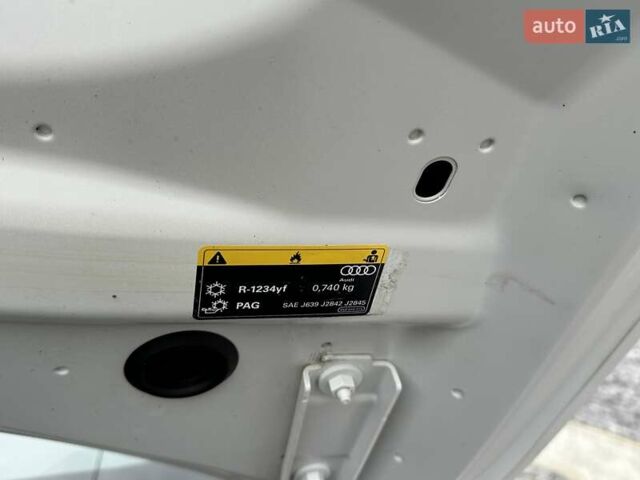 Белый Ауди E-Tron, объемом двигателя 0 л и пробегом 145 тыс. км за 22800 $, фото 97 на Automoto.ua