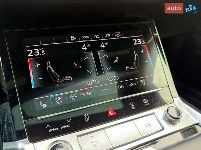 Белый Ауди E-Tron, объемом двигателя 0 л и пробегом 104 тыс. км за 33200 $, фото 40 на Automoto.ua