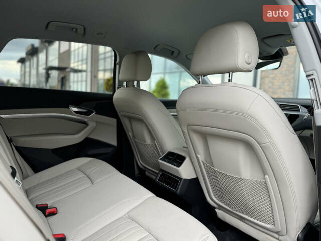 Білий Ауді E-Tron, об'ємом двигуна 0 л та пробігом 98 тис. км за 29700 $, фото 77 на Automoto.ua