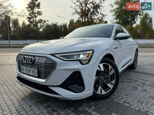 Білий Ауді E-Tron, об'ємом двигуна 0 л та пробігом 104 тис. км за 35000 $, фото 35 на Automoto.ua