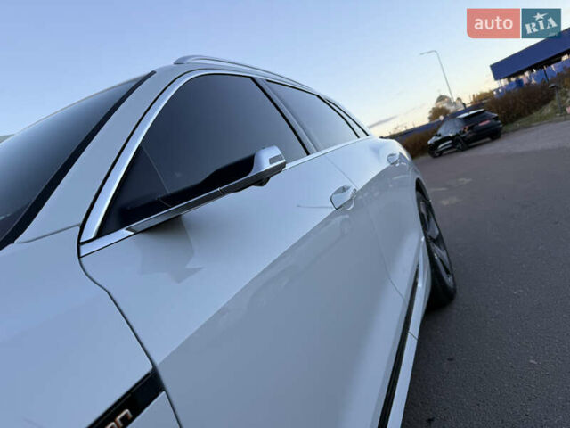 Ауді E-Tron 2020 у Львові на Automoto.ua Білий Ауді E-Tron, об'ємом двигуна 0 л та пробігом 156 тис. км за 29500 $, фото 29 на Automoto.ua