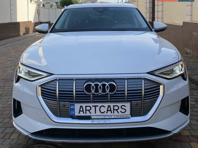 Білий Ауді E-Tron, об'ємом двигуна 0 л та пробігом 56 тис. км за 35900 $, фото 7 на Automoto.ua