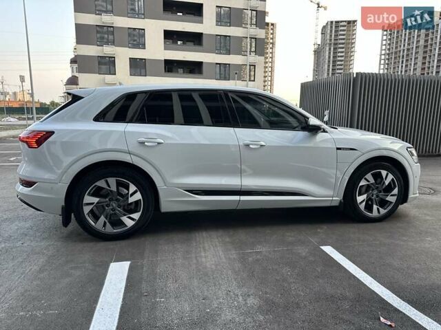 Білий Ауді E-Tron, об'ємом двигуна 0 л та пробігом 41 тис. км за 37500 $, фото 4 на Automoto.ua