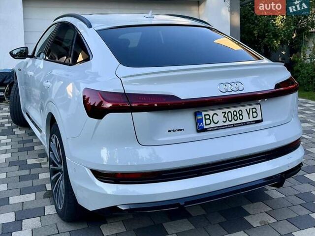 Ауді E-Tron 2020 у Львові на Automoto.ua Білий Ауді E-Tron, об'ємом двигуна 0 л та пробігом 59 тис. км за 39900 $, фото 4 на Automoto.ua