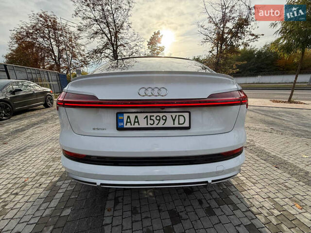 Білий Ауді E-Tron, об'ємом двигуна 0 л та пробігом 104 тис. км за 35000 $, фото 46 на Automoto.ua