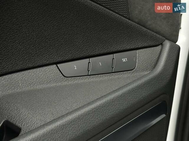 Белый Ауди E-Tron, объемом двигателя 0 л и пробегом 100 тыс. км за 36500 $, фото 35 на Automoto.ua