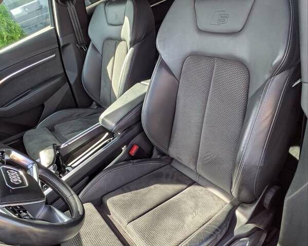 Білий Ауді E-Tron, об'ємом двигуна 0 л та пробігом 66 тис. км за 29950 $, фото 11 на Automoto.ua