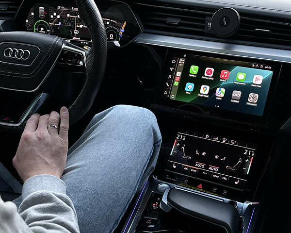 Белый Ауди E-Tron, объемом двигателя 0 л и пробегом 95 тыс. км за 39999 $, фото 38 на Automoto.ua