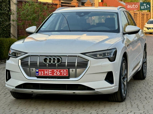 Белый Ауди E-Tron, объемом двигателя 0 л и пробегом 198 тыс. км за 27700 $, фото 1 на Automoto.ua