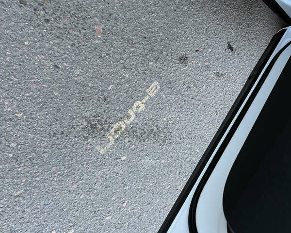 Ауді E-Tron 2020 у Львові на Automoto.ua Білий Ауді E-Tron, об'ємом двигуна 0 л та пробігом 156 тис. км за 29500 $, фото 75 на Automoto.ua