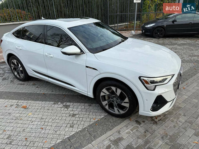Белый Ауди E-Tron, объемом двигателя 0 л и пробегом 104 тыс. км за 33200 $, фото 10 на Automoto.ua