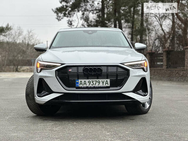 Білий Ауді E-Tron, об'ємом двигуна 0 л та пробігом 44 тис. км за 63500 $, фото 1 на Automoto.ua