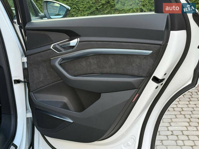 Белый Ауди E-Tron, объемом двигателя 0 л и пробегом 198 тыс. км за 27400 $, фото 46 на Automoto.ua