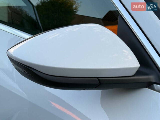 Белый Ауди E-Tron, объемом двигателя 0 л и пробегом 198 тыс. км за 27400 $, фото 72 на Automoto.ua