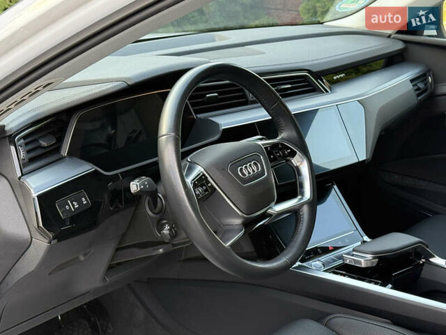 Белый Ауди E-Tron, объемом двигателя 0 л и пробегом 198 тыс. км за 27800 $, фото 32 на Automoto.ua