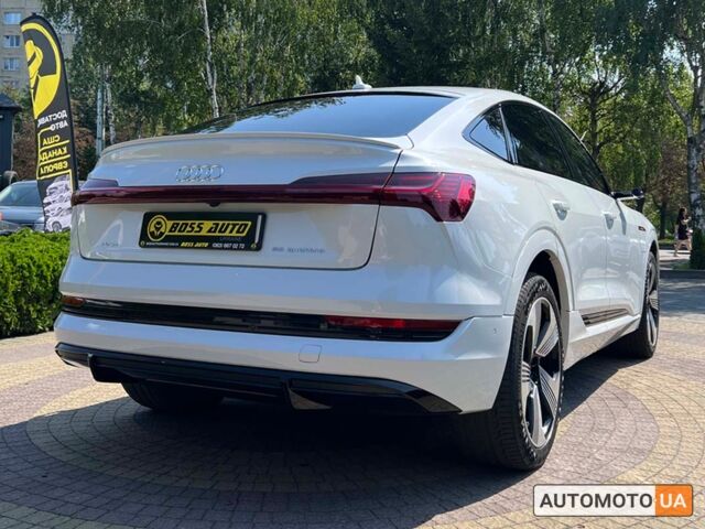 Белый Ауди E-Tron, объемом двигателя 95 л и пробегом 41 тыс. км за 43900 $, фото 6 на Automoto.ua