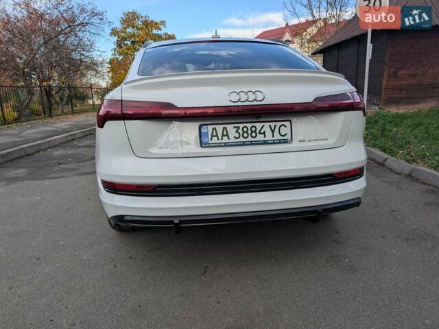 Ауді E-Tron 2020 у Чернівцях на Automoto.ua Білий Ауді E-Tron, об'ємом двигуна 0 л та пробігом 291 тис. км за 27600 $, фото 7 на Automoto.ua
