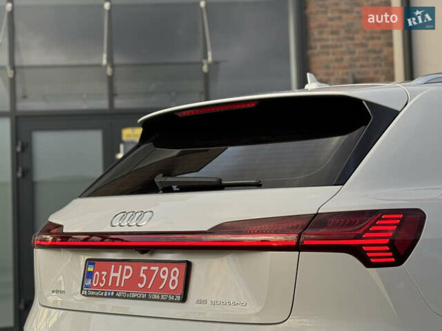 Білий Ауді E-Tron, об'ємом двигуна 0 л та пробігом 98 тис. км за 29700 $, фото 32 на Automoto.ua